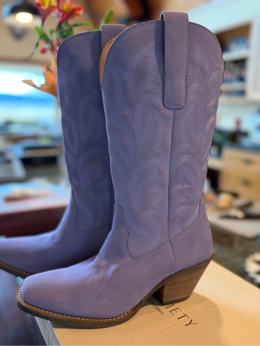 Dingo Women's Lavender Western Boots - Picture 4 of 9